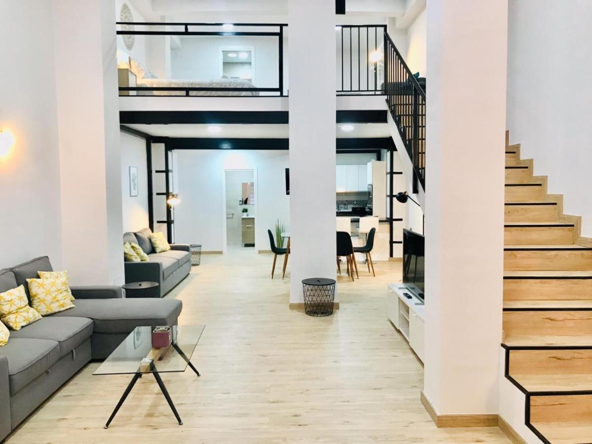 Modern & Spacious Apartment In Plaza De La Merced Malaga Exterior photo